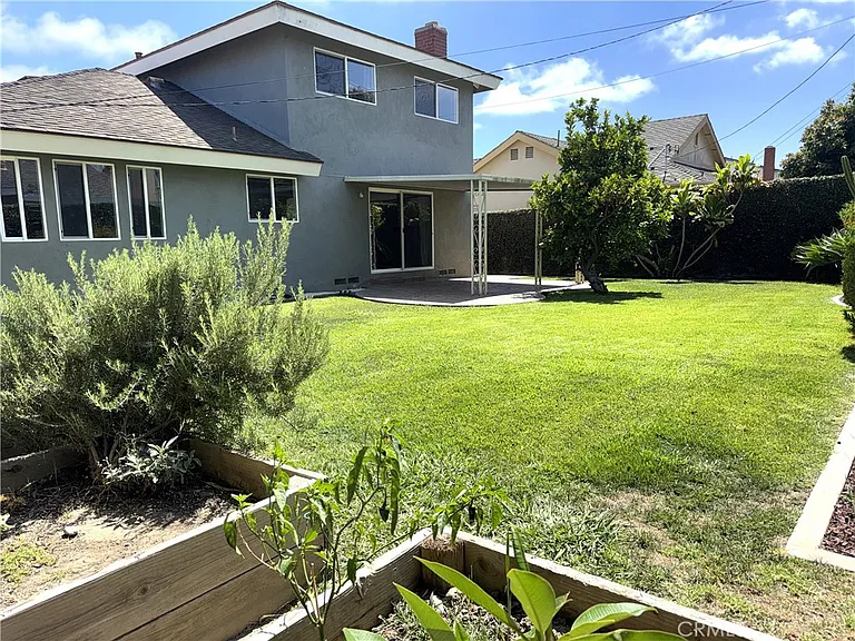 6911 Laurelhurst Dr — Photo 8