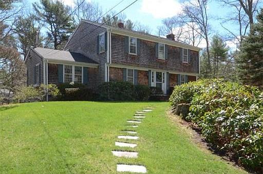 1st image of 47 Surrey Ln