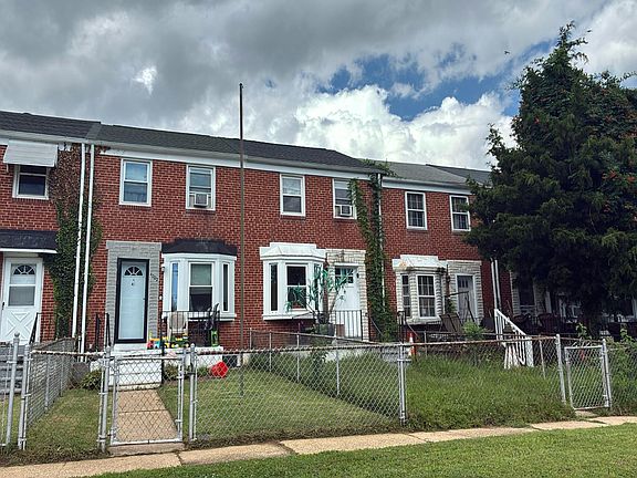 3rd image of 1004 N Marlyn Ave