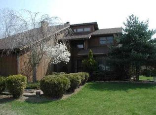 22101 Otter Rd, Belleville, MI 48111