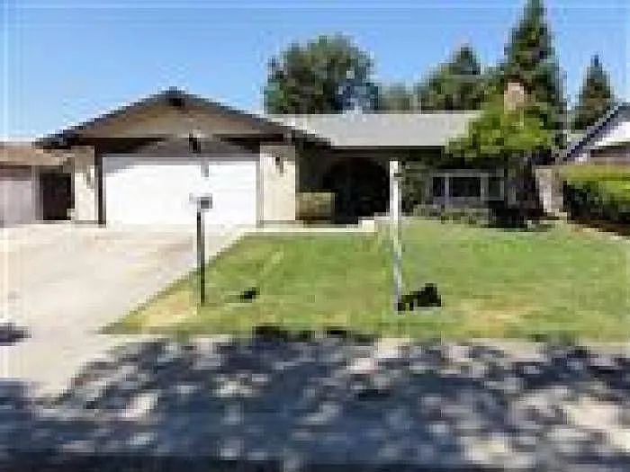 7405 Springvale Way photo 1