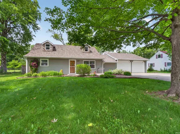 7525 Diane Dr, Fort Wayne, IN 46835