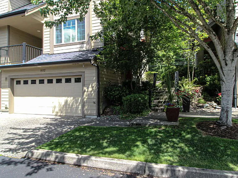 13824 N Creek Dr #802 — Photo 1