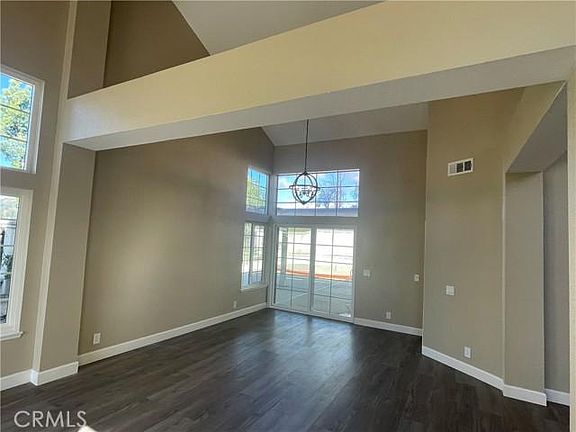 4th image of 21747 Buckskin Dr