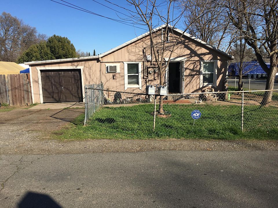 1st image of 8116 Holly Dr