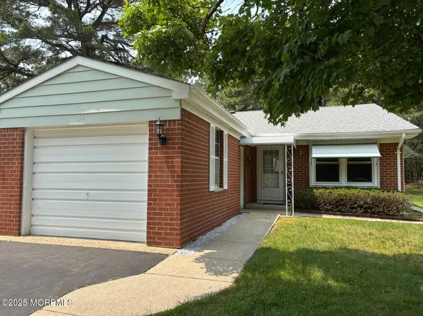 194 Constitution Boulevard, Whiting, NJ 08759