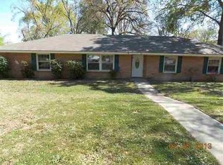 702 Tullie Dr, Longview, TX 75601
