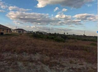 3016 64th St W, Lehigh Acres, FL 33971