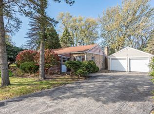 1606 W Plainfield Rd, La Grange Highlands, IL