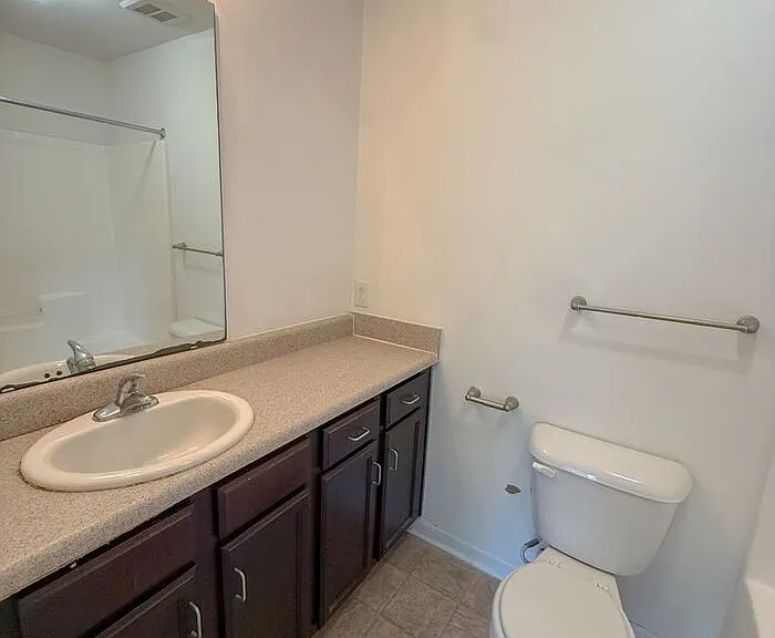 1501 Graduate Ln — Photo 11