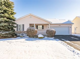 6 Stothard Dr, Hilton, NY 14468