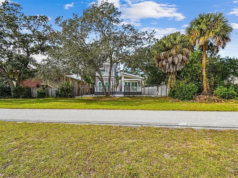1523 Bayshore Blvd #3 — Photo 37