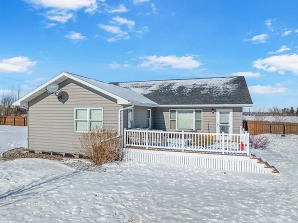 3015 Beaver Creek Rd, Minot, ND 58701