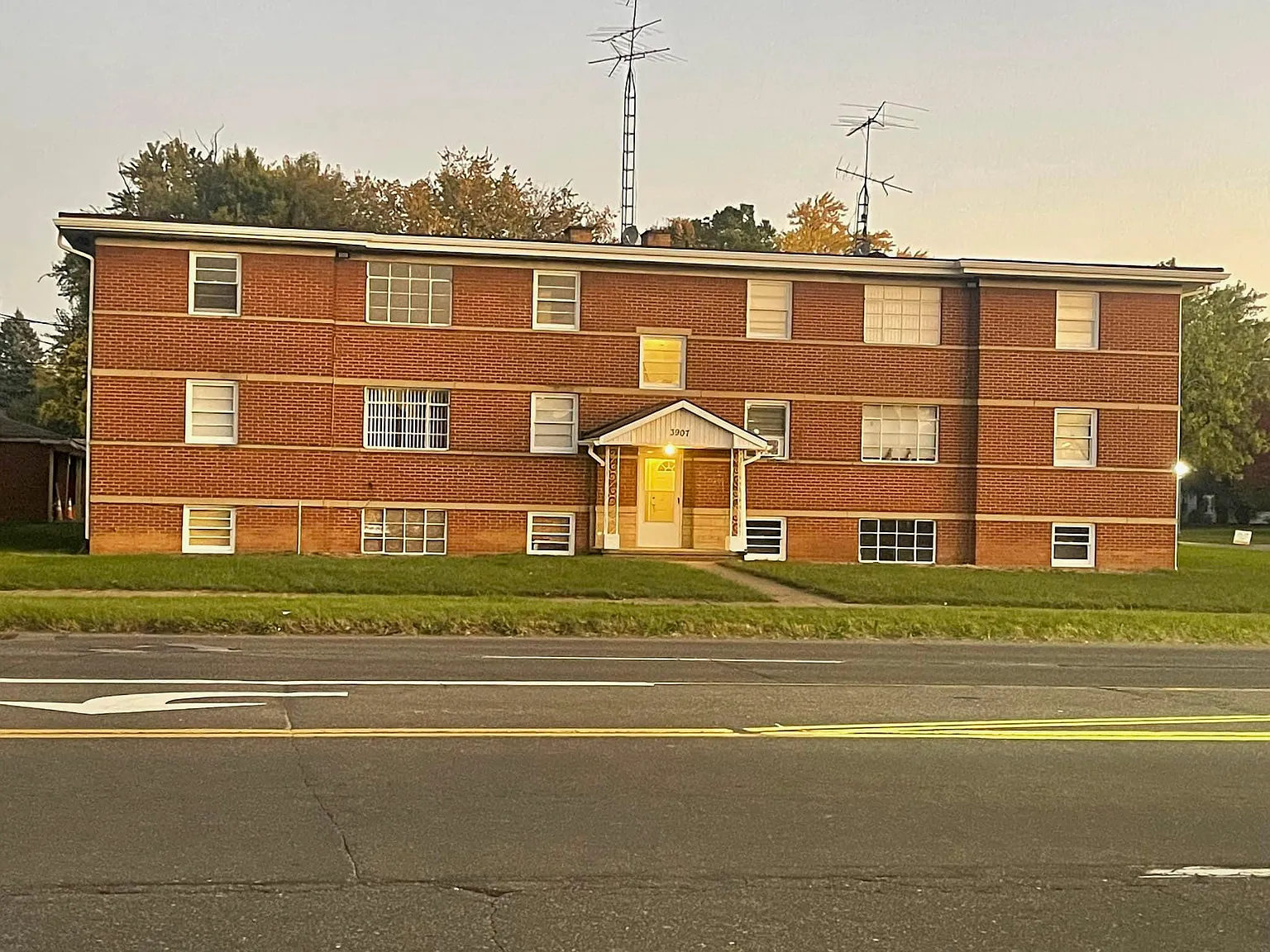 3907 Tuscarawas St W — Photo 1