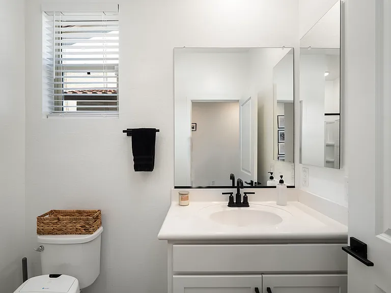 5002 W Cheryl Dr — Photo 10