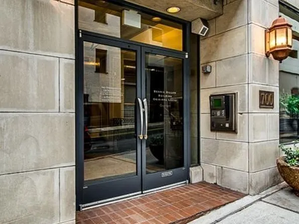 700 Church St APT 801, Nashville, TN 37203