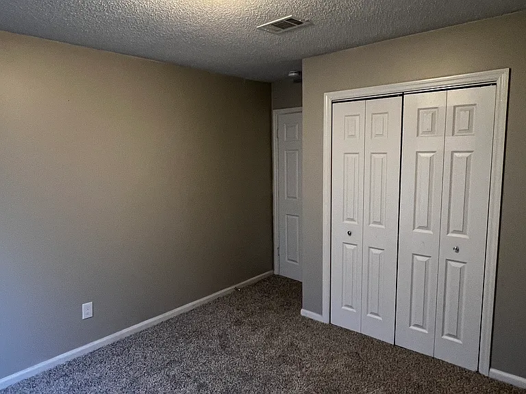 8803 Patricia Lynn Ln — Photo 25