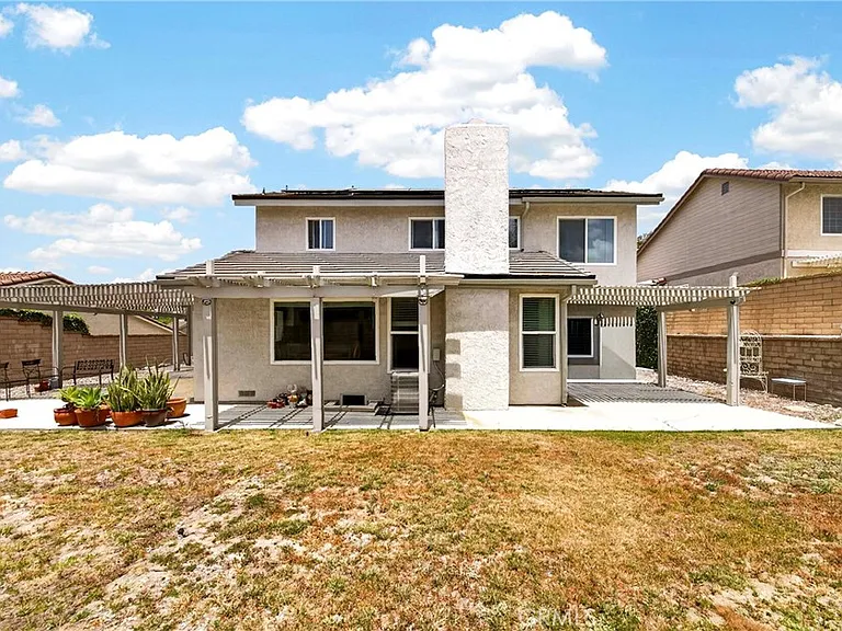 2540 Royale Pl — Photo 35