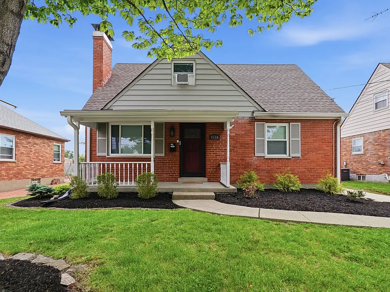 8330 Wexford Ave — Photo 33