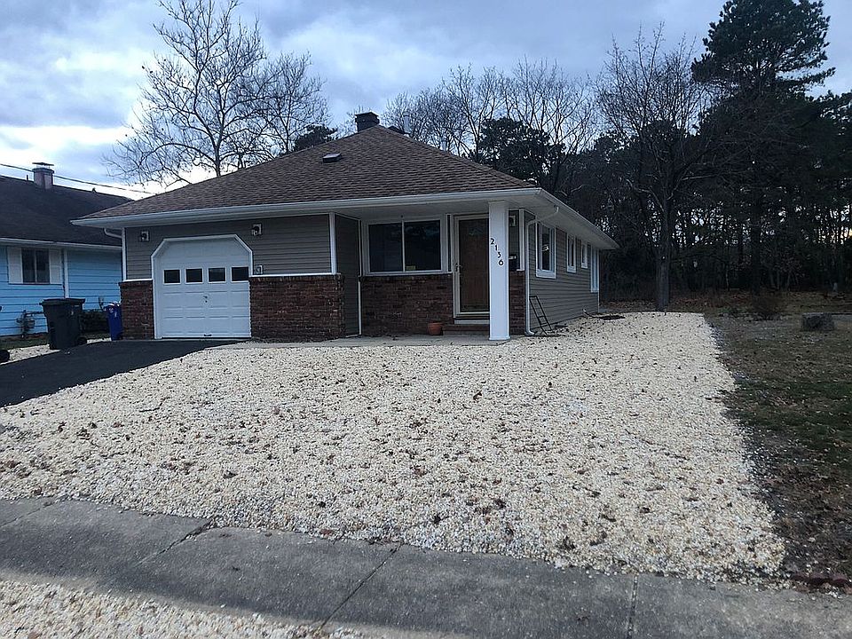 1st image of 2136 Mount Hood Ln