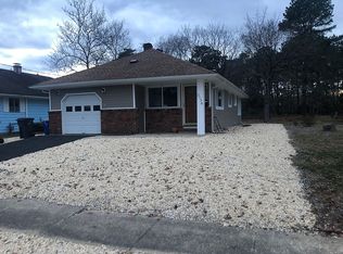 2136 Mount Hood Ln, Toms River, NJ
