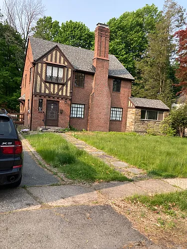 22 Lake St Photo 1
