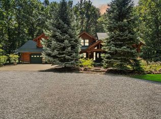 5703 Peet Rd, Chesaning, MI 48616