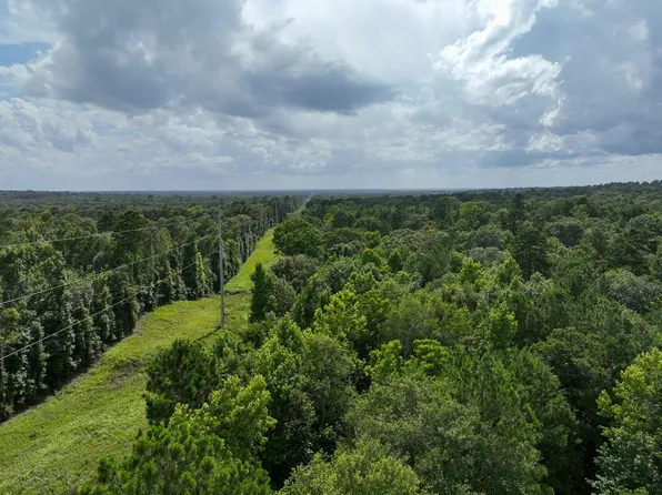 1 County Road 2065, Crockett, TX 75835