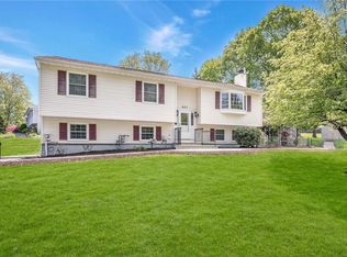 307 London Rd, Yorktown Heights, NY 10598