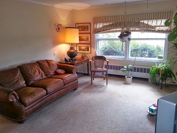 5th image of 100 Ashland Ave