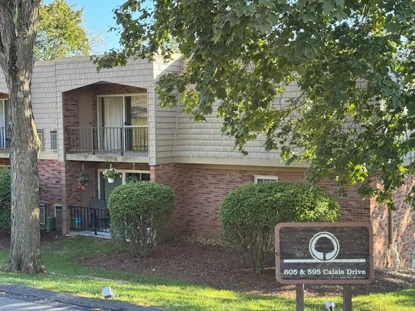 605 Calais Dr APT 301, Pittsburgh, PA 15237