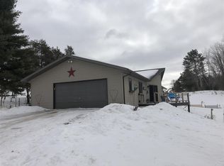 N17664 Sarah Lynn Ln, Pembine, WI 54156