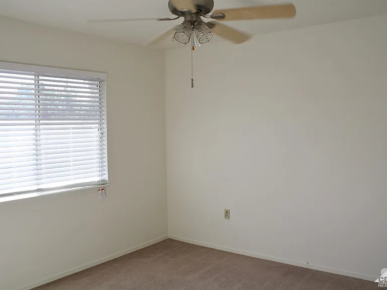 77605 California Dr — Photo 11