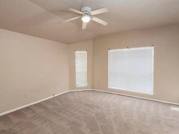5th image of 2415 W Lucas Dr