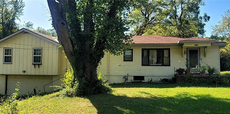 1st image of 2740 N 59th St