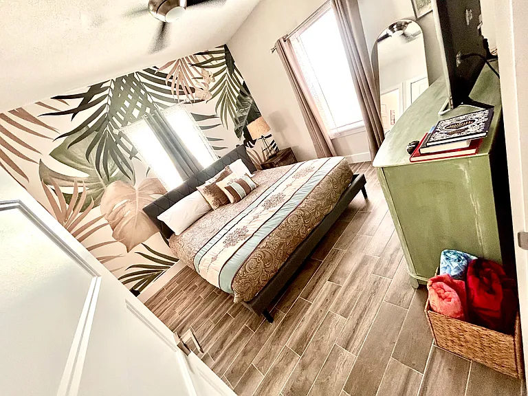 212 Corto Pl — Photo 9