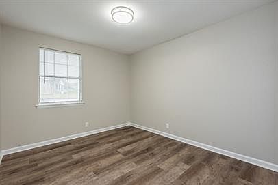 3rd image of 231 Midtown Ln #726