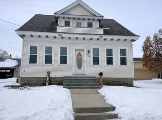 406 E South St, Caledonia, MN 55921