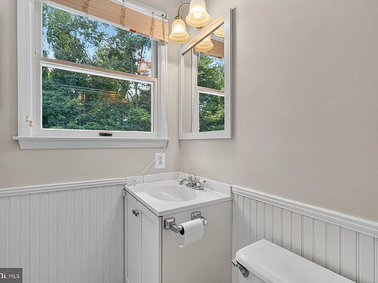 1527 Cold Bottom Rd — Photo 32