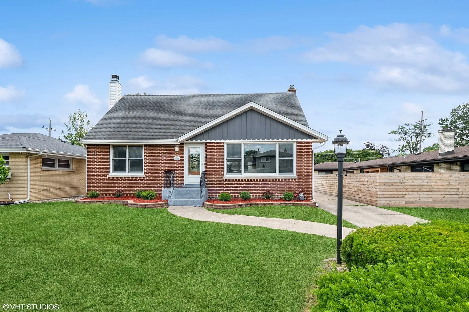 1001 Oakton St photo 1