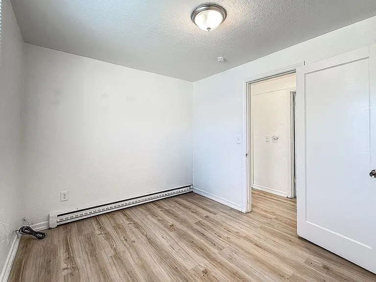 Clark Street Fiveplex — Photo 10
