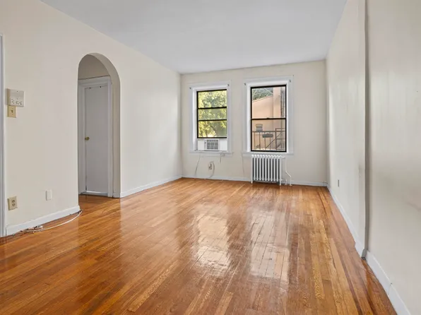 821 Bergen Avenue image 2 of 13