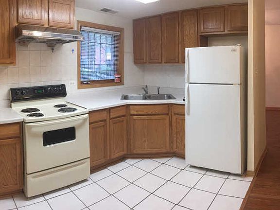 4th image of 2101 S Tan Ct Unit 1F