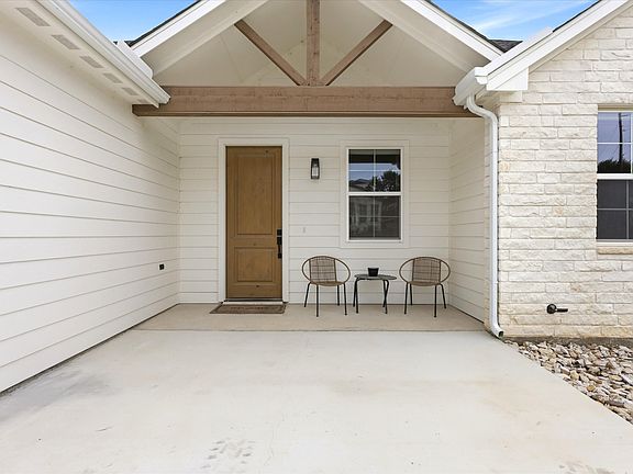 2nd image of 5600 San Jacinto Dr