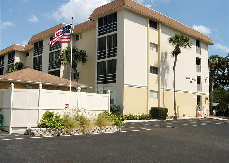 1st image of 995 Laguna Dr APT 502