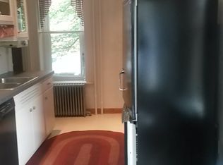 144 W Broad St, Shillington, PA 19607