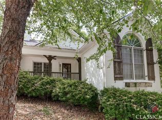 215 Colonial Dr, Athens, GA 30606