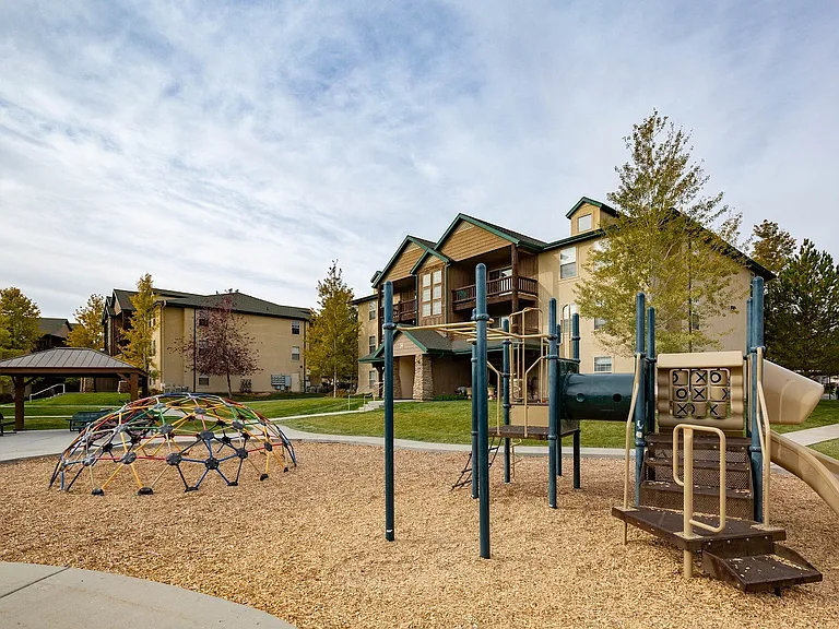 Sunset Ridge — Photo 18