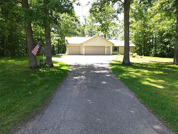 2nd image of 2525 28th Avenue