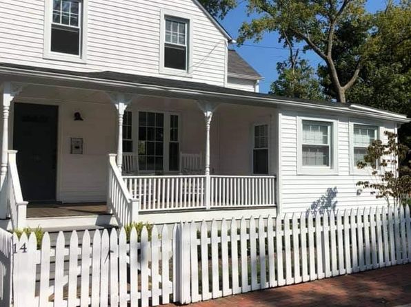 14 De Normandie Ave